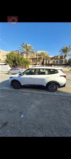کیا کارینس